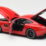 Mercedes AMG GT C190 Vermelho Norev 1:18 183496 - image 5 of 8