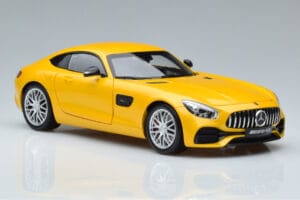 Mercedes AMG GT S Solarbeam Norev 1:18 B66960410 Metal - imagem 5 de 7
