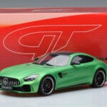 Mercedes AMG GT R Verde GT Spirit 1:18 GT179 Resina - image 6 of 6