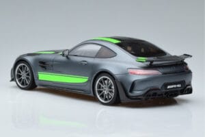 Mercedes AMG GT R Pro Selenite Cinzento GT Spirit 1:18 GT265 Resina - imagem 5 de 6