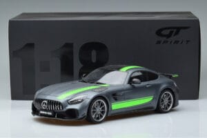 Mercedes AMG GT R Pro Selenite Cinzento GT Spirit 1:18 GT265 Resina - imagem 6 de 6