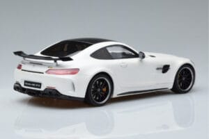 Mercedes AMG GT R Branco GT Spirit 1:18 KJ021 Resina - imagem 2 de 6