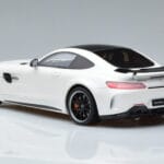 Mercedes AMG GT R Branco GT Spirit 1:18 KJ021 Resina - image 5 of 6
