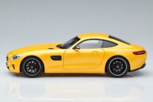Mercedes AMG GT S C190 Solarbeam Norev 1:18 B66960341 Metal - imagem 4 de 7