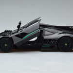 Mercedes AMG One Preto NZG 1:18 - image 5 of 9