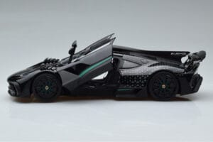 Mercedes AMG One Preto NZG 1:18 B66961042 Metal - imagem 5 de 9