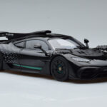 Mercedes AMG One Preto NZG 1:18 - image 7 of 9