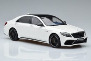 Mercedes AMG S63 W222 Diamond Branco GT Spirit 1:18 B66965714 Resina - imagem 4 de 6