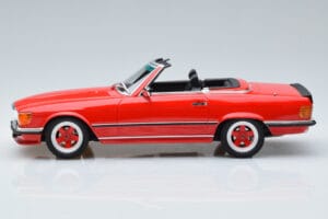 Mercedes AMG SL500 R107 Vermelho Otto 1:18 OT962 Resina - imagem 3 de 6