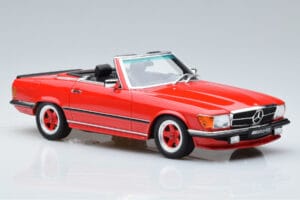 Mercedes AMG SL500 R107 Vermelho Otto 1:18 OT962 Resina - imagem 4 de 6