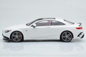 Mercedes Brabus 900 S-Class C222 Coupe Polar Branco GT Spirit 1:18 GT747 Resina - imagem 3 de 6
