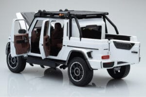 Mercedes Brabus G800 W464 Adventure XLP Polar Branco Almost Real 1:18 860524 Metal - imagem 5 de 8