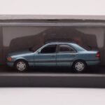 Mercedes C-Class W202 C220 Petrol Metálico Minichamps 1:43 - image 3 of 3
