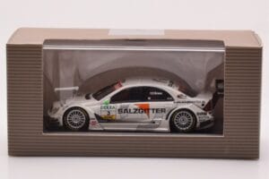 Mercedes C-Class #3 J. Green Salzgitter DTM 2006 Minichamps 1:43 B66962251 Metal - imagem 4 de 4
