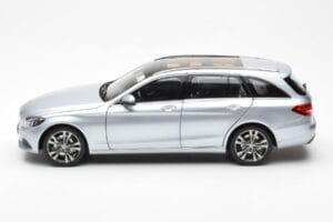 Mercedes C-Class W205 T-Model Prata Asia Exclusive Norev 1:18 183865 Metal - imagem 4 de 8