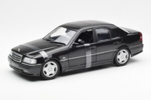 Mercedes C-Class W202 C36 AMG Preto Metálico UT Models 1:18