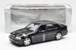 Mercedes C-Class W202 C36 AMG Preto Metálico UT Models 1:18 26102 Metal - imagem 6 de 6