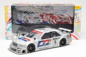 Mercedes C-Class W202 #8 E. Lohr DTM 1994 UT Models 1:18 180943308 Metal - imagem 6 de 6