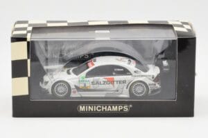 Mercedes C-Class W203 #3 Team AMG Mercedes J. Green DTM 2006 Minichamps 1:43 400063603 Metal - imagem 4 de 4