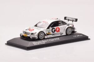 Mercedes C-Class W204 DTM GQ AMG Mercedes #16 Engels DTM 2009 Minichamps 1:43 400093816 Metal - imagem 2 de 4