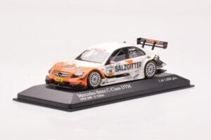 Mercedes C-Class W204 DTM Team AMG Mercedes #10 G. Paffett DTM 2009 Minichamps 1:43 400093910 Metal - imagem 2 de 4