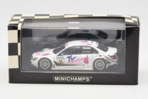 Mercedes C-Class W204 DTM Team AMG Mercedes #16 Stoddart DTM 2008 Minichamps 1:43 400083716 Metal - imagem 4 de 4