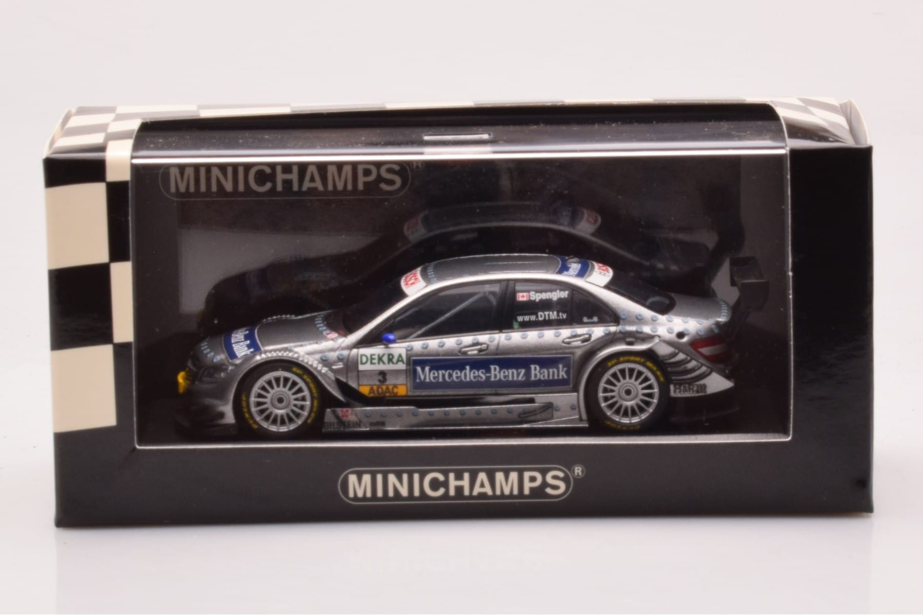 Mercedes C-Class W204 DTM Team AMG Mercedes #3 B. Spengler DTM 2008 Minichamps 1:43 400083803 Metal - imagem 4 de 4