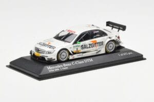 Mercedes C-Class W204 DTM Team AMG Mercedes #5 J. Green DTM 2008 Minichamps 1:43 400083805 Metal - imagem 2 de 4