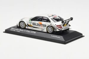 Mercedes C-Class W204 DTM Team AMG Mercedes #5 J. Green DTM 2008 Minichamps 1:43 400083805 Metal - imagem 3 de 4