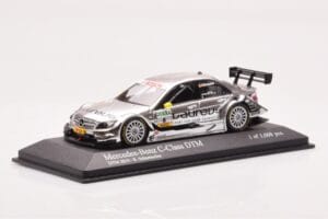 Mercedes C-Class W204 DTM Team AMG Mercedes #8 R. Schumacher DTM 2010 Minichamps 1:43 400103908 Metal - imagem 2 de 4