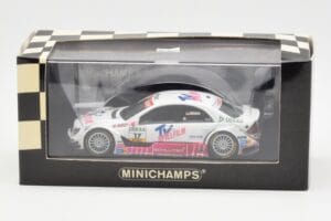 Mercedes C-Class W204 #17 Team Mucke S. Mucke DTM 2006 Minichamps 1:43 400063517 Metal - imagem 4 de 4