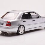 Mercedes C36 AMG W202 Prata Otto 1:18 - image 2 of 6