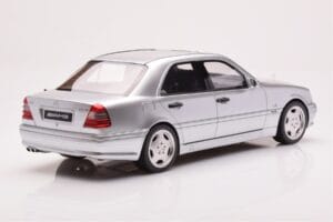 Mercedes C36 AMG W202 Prata Otto 1:18 OT443 Resina - imagem 2 de 6