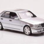 Mercedes C36 AMG W202 Prata Otto 1:18 - image 4 of 6