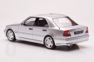 Mercedes C36 AMG W202 Prata Otto 1:18 OT443 Resina - imagem 5 de 6