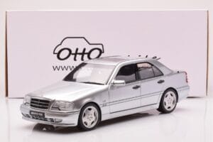 Mercedes C36 AMG W202 Prata Otto 1:18 OT443 Resina - imagem 6 de 6