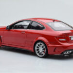 Mercedes C63 AMG W204 Black Series Vermelho GT Spirit 1:18 - image 5 of 6