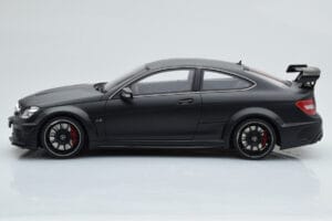 Mercedes C63 AMG W204 Black Series Preto Mate GT Spirit 1:18 GT843 Resina - imagem 3 de 6