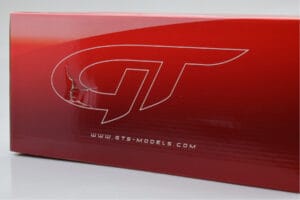 Mercedes C63 AMG S204 T-Model Branco GT Spirit 1:18 GT147 Resina - imagem 7 de 8