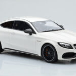 Mercedes C63S AMG C205 Coupe Branco GT Spirit 1:18 - image 4 of 6