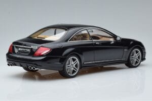 Mercedes CL63 AMG C216 Preto AUTOart 1:18 76169 Metal - imagem 2 de 6