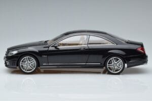 Mercedes CL63 AMG C216 Preto AUTOart 1:18 76169 Metal - imagem 3 de 6