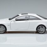 Mercedes CL63 AMG C216 Branco AUTOart 1:18 76167 Metal - image 3 of 6