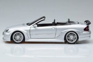 Mercedes CLK DTM AMG W209 Cabriolet Prata Kyosho 1:18 B66962272 Metal - imagem 5 de 8