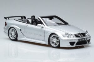 Mercedes CLK DTM AMG W209 Cabriolet Prata Kyosho 1:18 B66962272 Metal - imagem 6 de 8