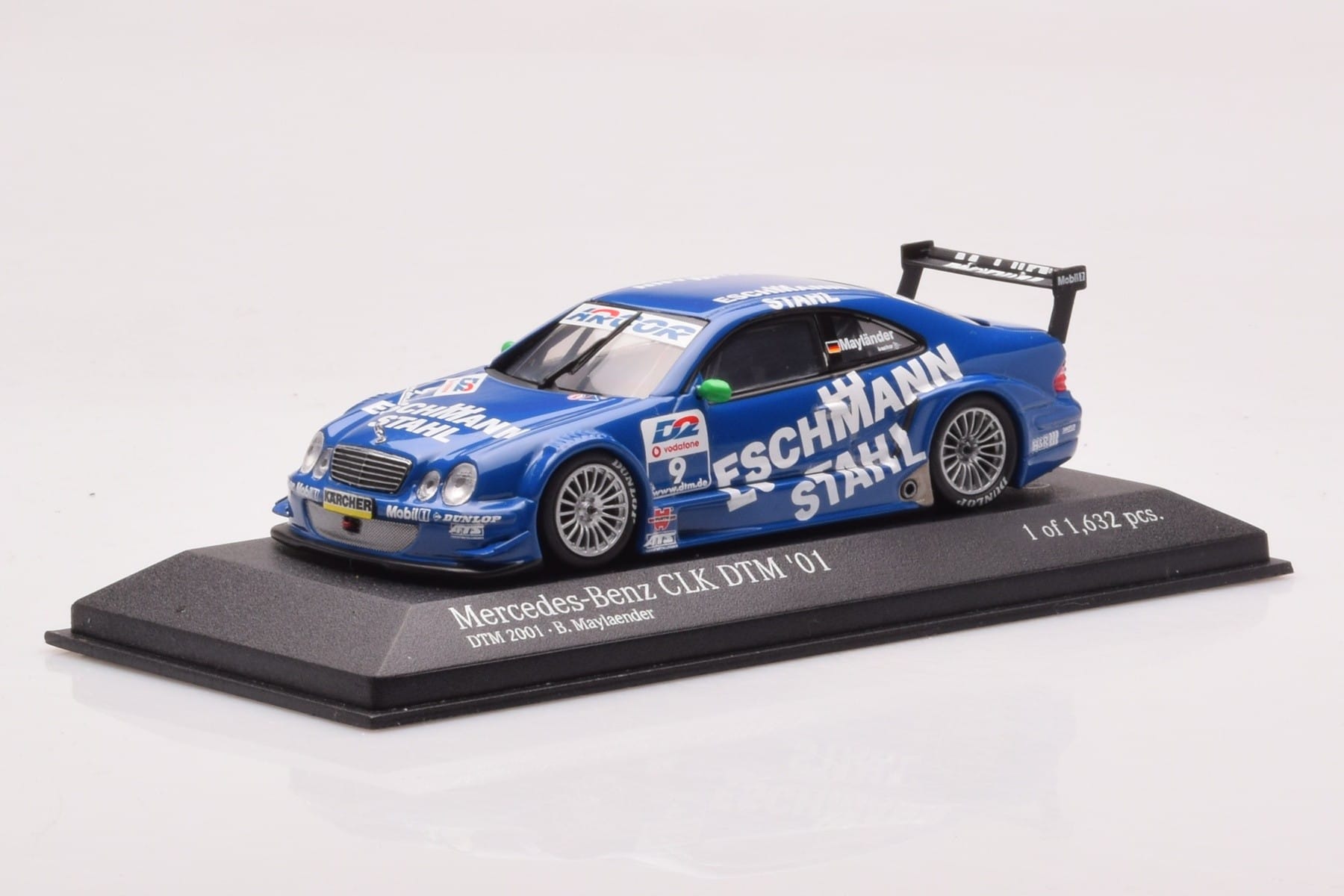 Mercedes CLK DTM Team Manthey #9 B. Maylander DTM 2001 Minichamps 1:43 400013109 Metal - imagem 2 de 4