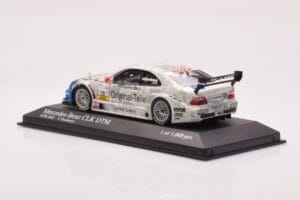 Mercedes CLK DTM Team Original Teile #12 P. Dumbreck DTM 2001 Minichamps 1:43 400023112 Metal - imagem 3 de 4