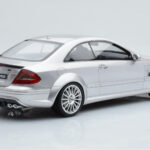 Mercedes CLK63 AMG C209 Coupe Prata Otto 1:18 - image 2 of 6