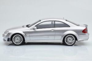 Mercedes CLK63 AMG C209 Coupe Prata Otto 1:18 OT227 Resina - imagem 3 de 6