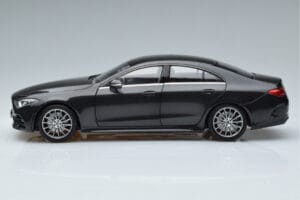 Mercedes CLS Coupé C257 Norev 1:18 B66960546 Metal - imagem 4 de 7